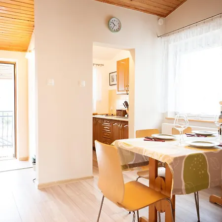 U Ani 1 Апартаменты *